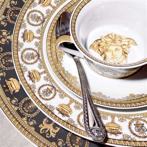 Versace Rosenthal, il gusto glamour italiano 